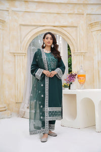 Har Din 6 –Deep Green Embroidered 3Pc Suit