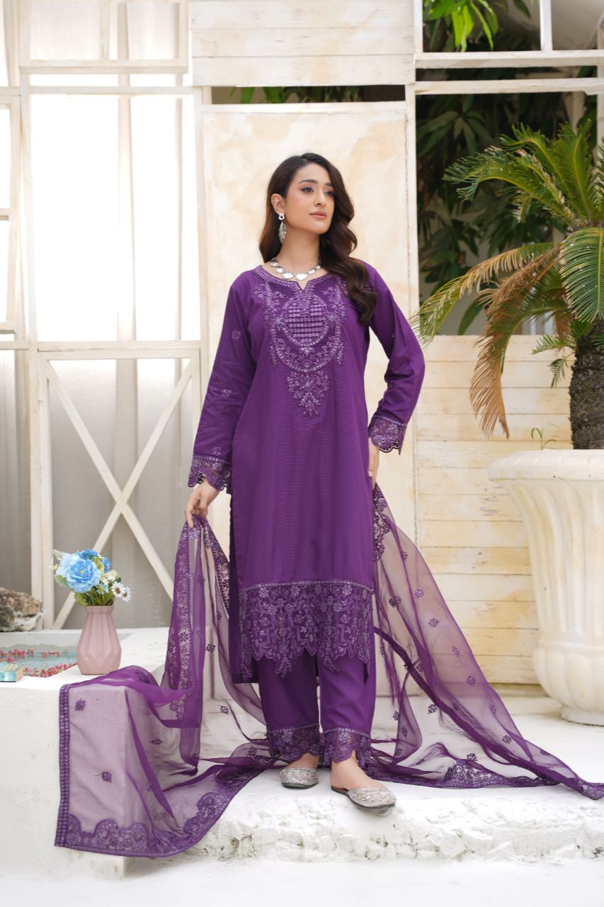 Har Din 4 – Purple Embroidered 3Pc Suit
