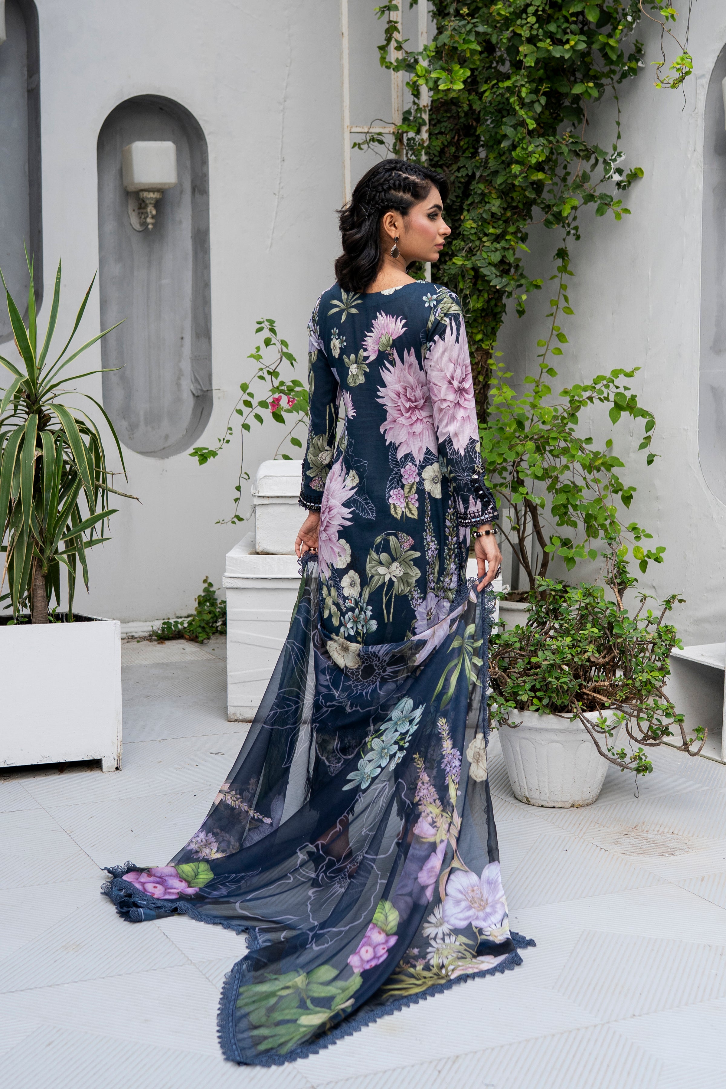 Queen Libas - Midnight Summer