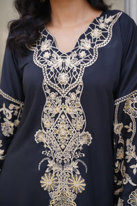 Har Din 3 – Black Embroidered 2Pc Suit