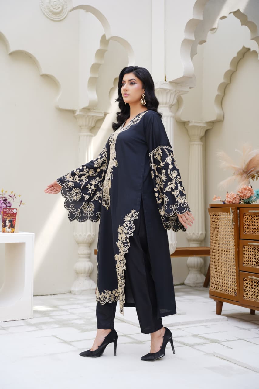 Har Din 3 – Black Embroidered 2Pc Suit