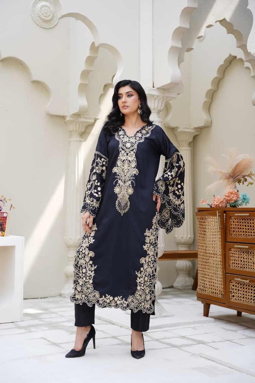 Har Din 3 – Black Embroidered 2Pc Suit