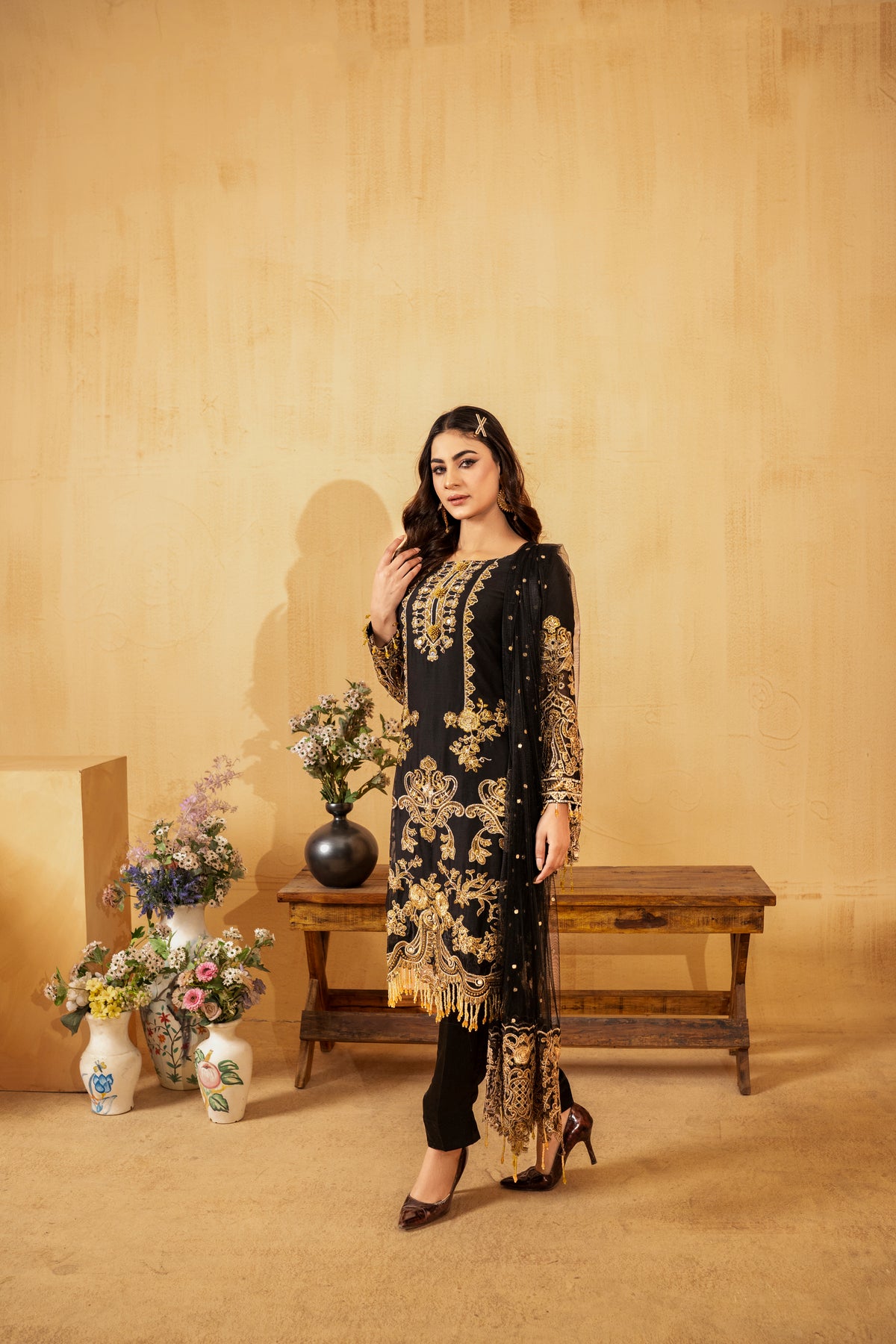 Queen Libas Luxury Pret Volume 1 - 01 Raajhi -Readymade Pakistani Suits UK
