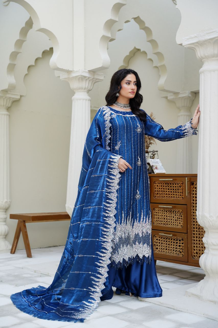 Queen Libas - Sahiba-e-Noor QL-F02