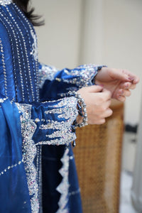 Queen Libas - Sahiba-e-Noor QL-F02