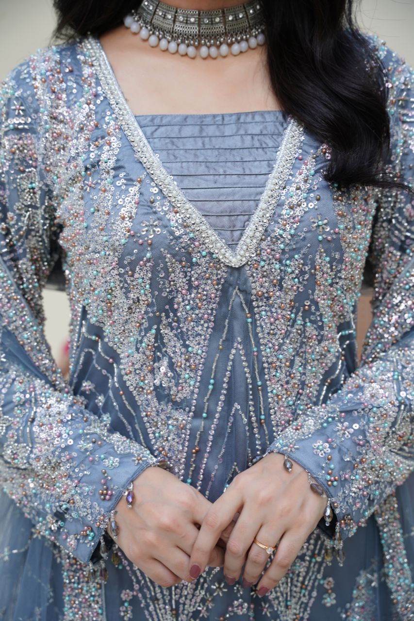 Queen Libas - Sahiba-e-Noor QL-F08