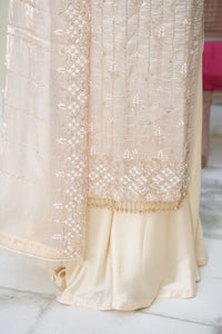 Queen Libas - Sahiba-e-Noor QL-F01