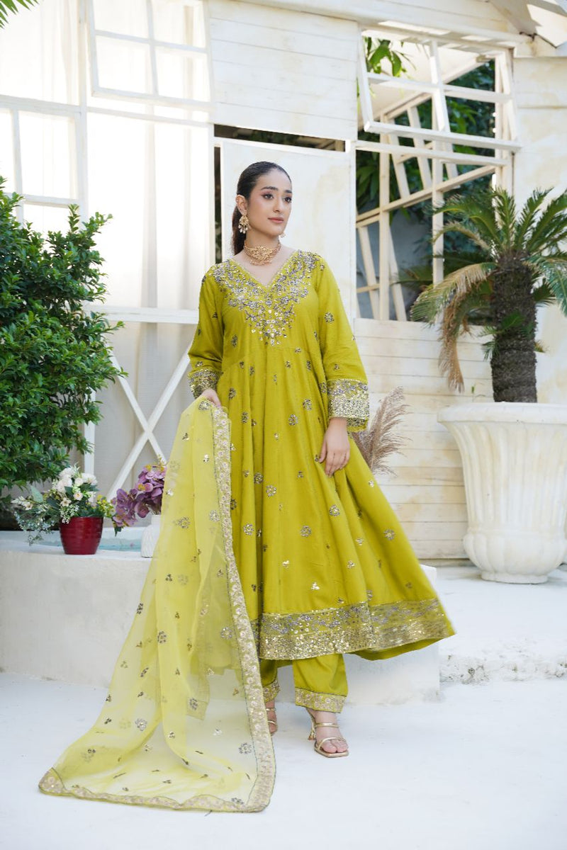 Har Din 2 – White Embroidered 3 Pc Suit