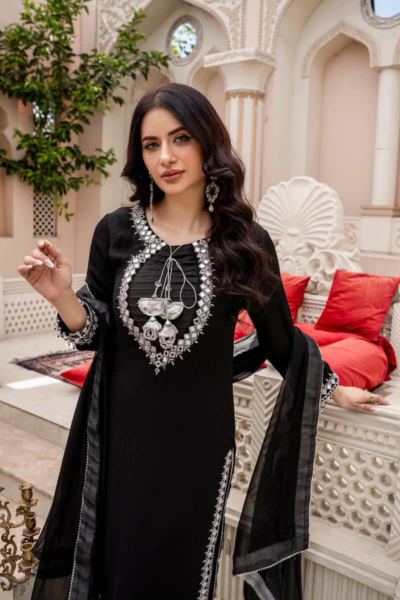 Queen Libas - Shop from No.1 Online Pakistani Boutique in UK