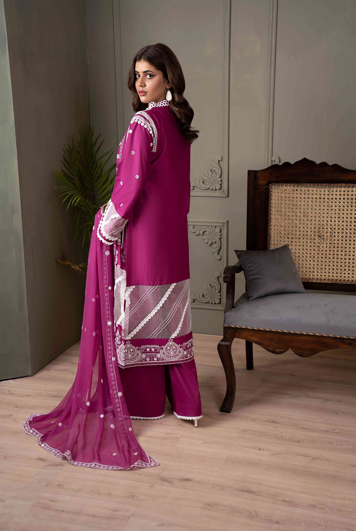 Queen Libas - Shop from No.1 Online Pakistani Boutique in UK