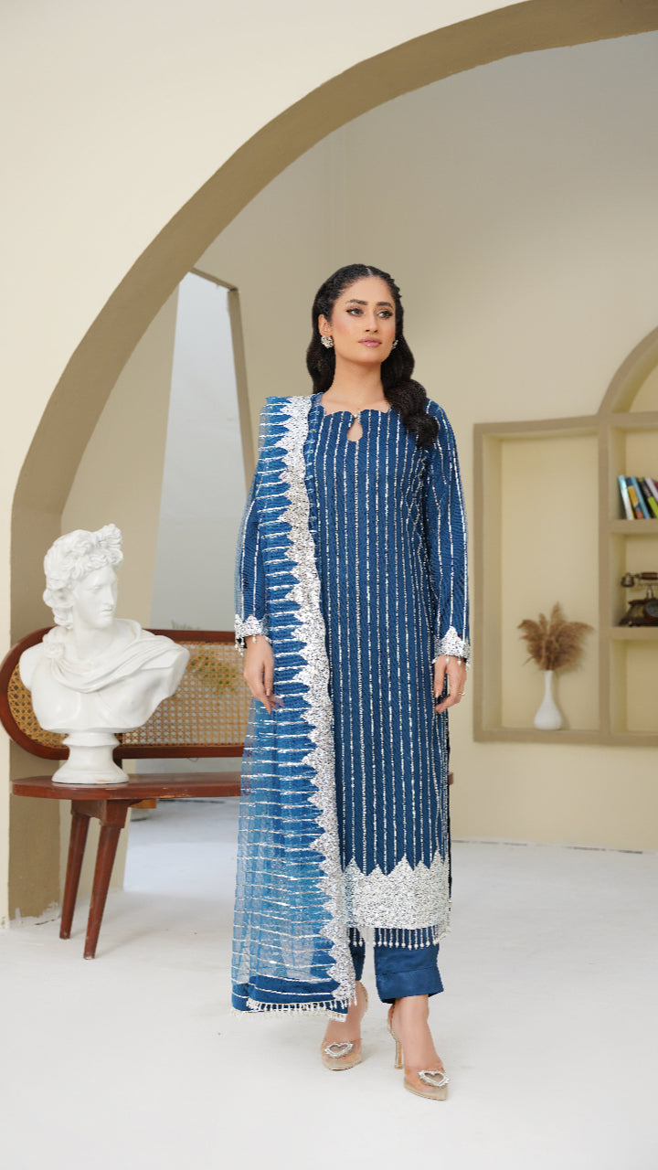 Queen Libas - Sahiba-e-Noor QL-AW02