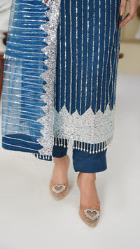 Queen Libas - Sahiba-e-Noor QL-AW02