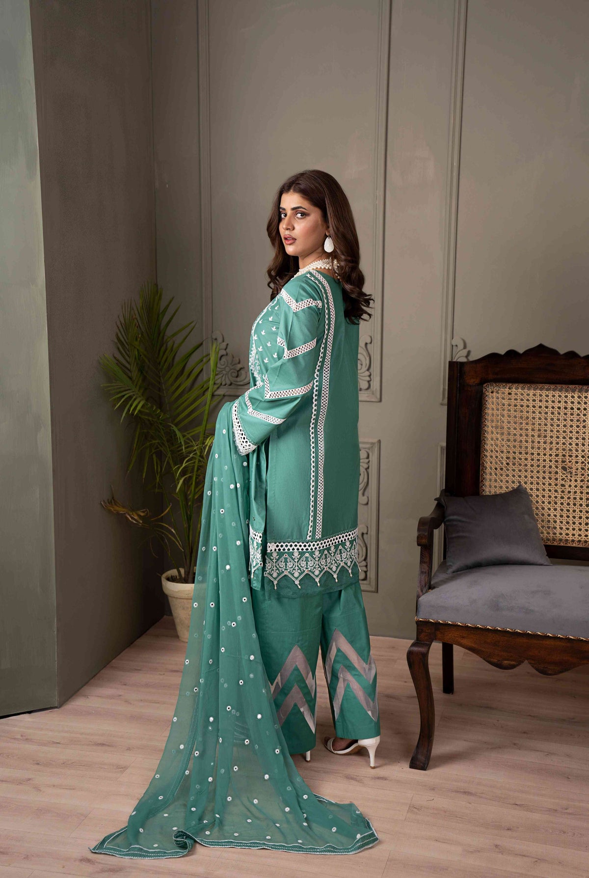 Queen Libas - Shop from No.1 Online Pakistani Boutique in UK