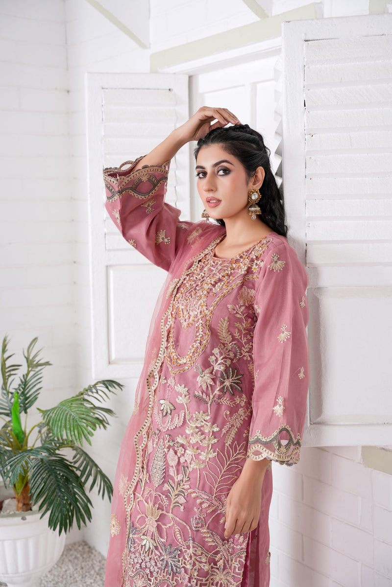 Queen Libas - Shop from No.1 Online Pakistani Boutique in UK