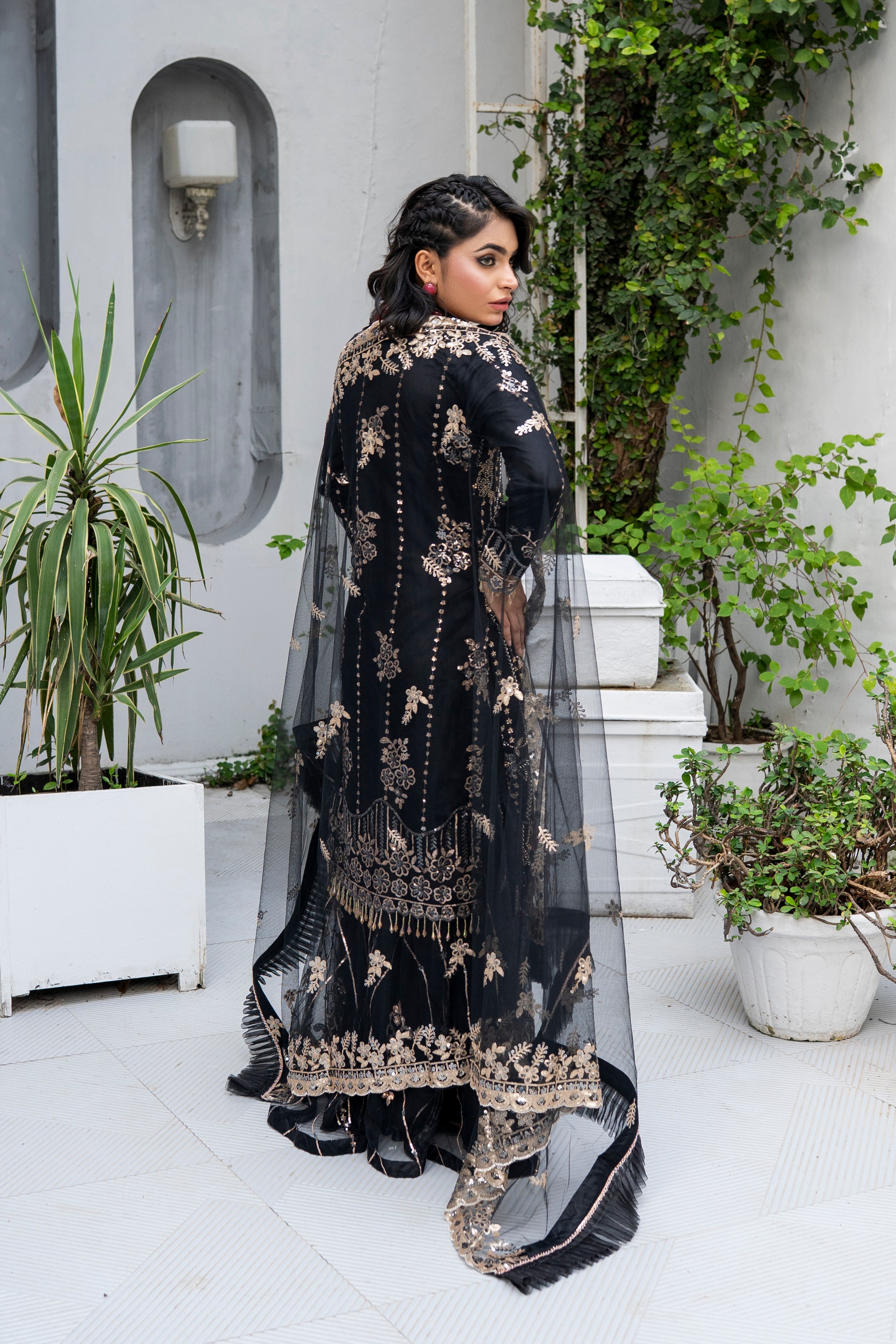 Queen Libas - QL-05 – Shaahi Mehfil.