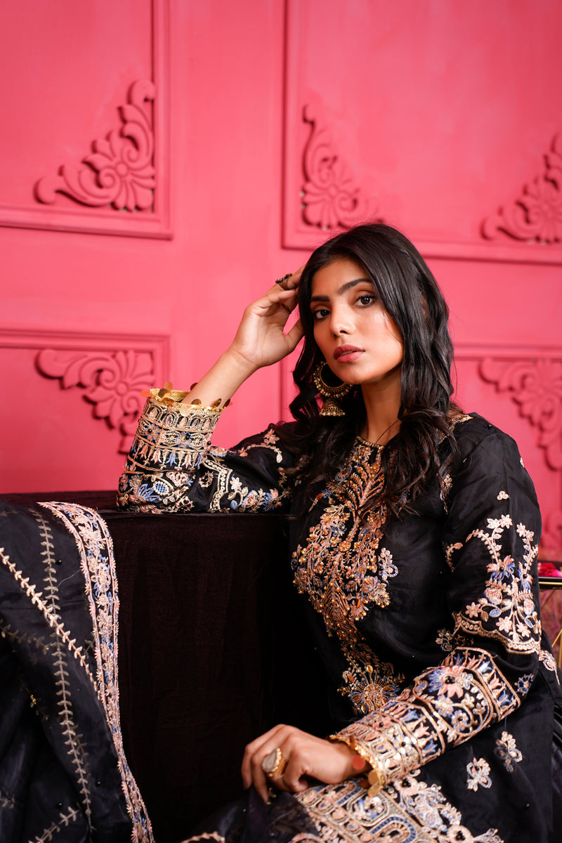 Queen Libas - Shop from No.1 Online Pakistani Boutique in UK