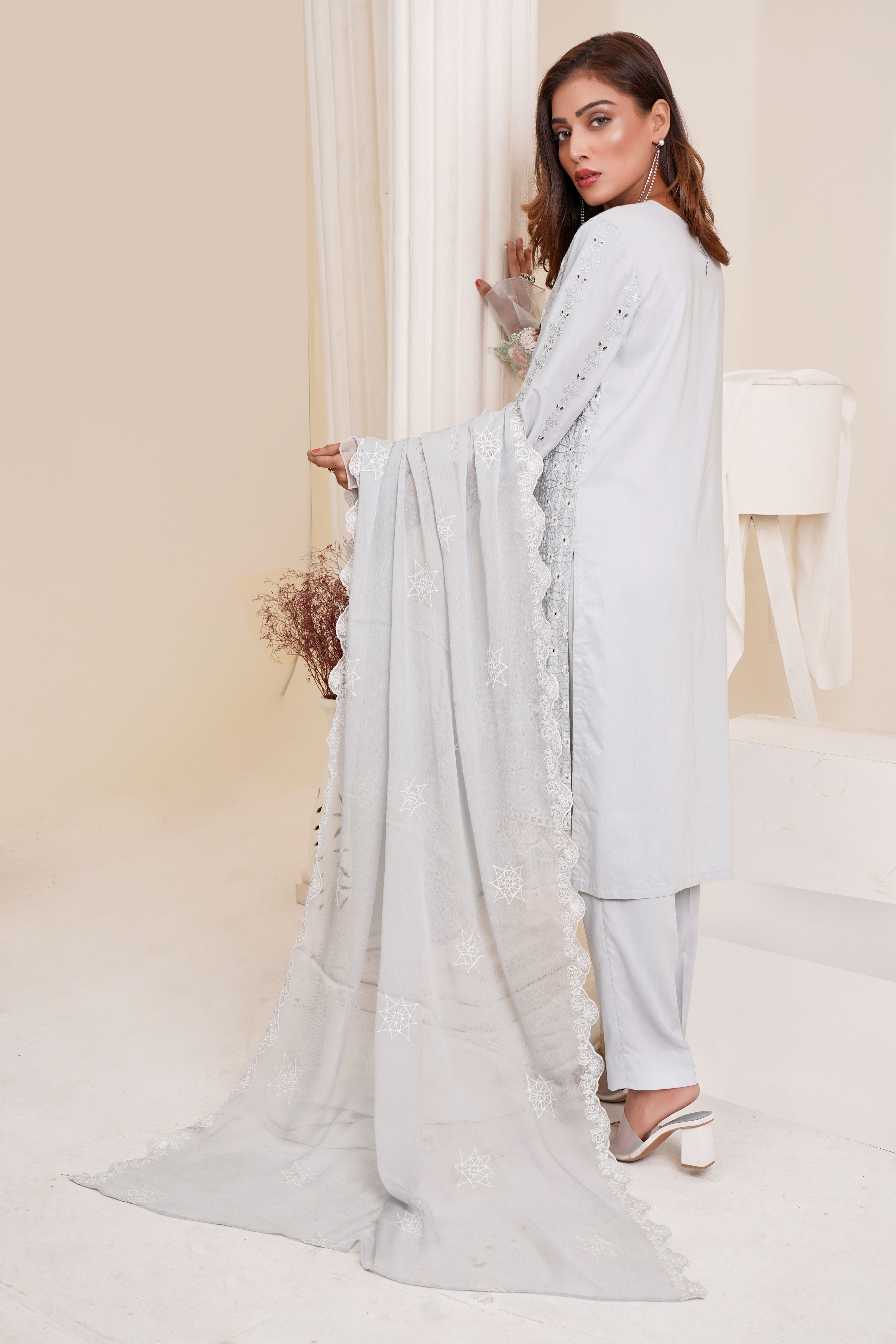 Pakistani Dresses Online UK || Maharani Designer Boutique
