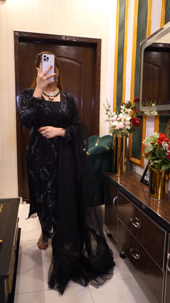 Queen Libas - Fancy Wear ED4 -Readymade Pakistani Suits UK