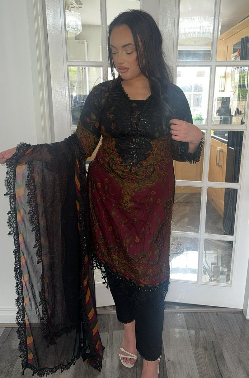 Maria B Printed Lawn Embroider Inspired Lux D-4 -Readymade Pakistani Suits UK
