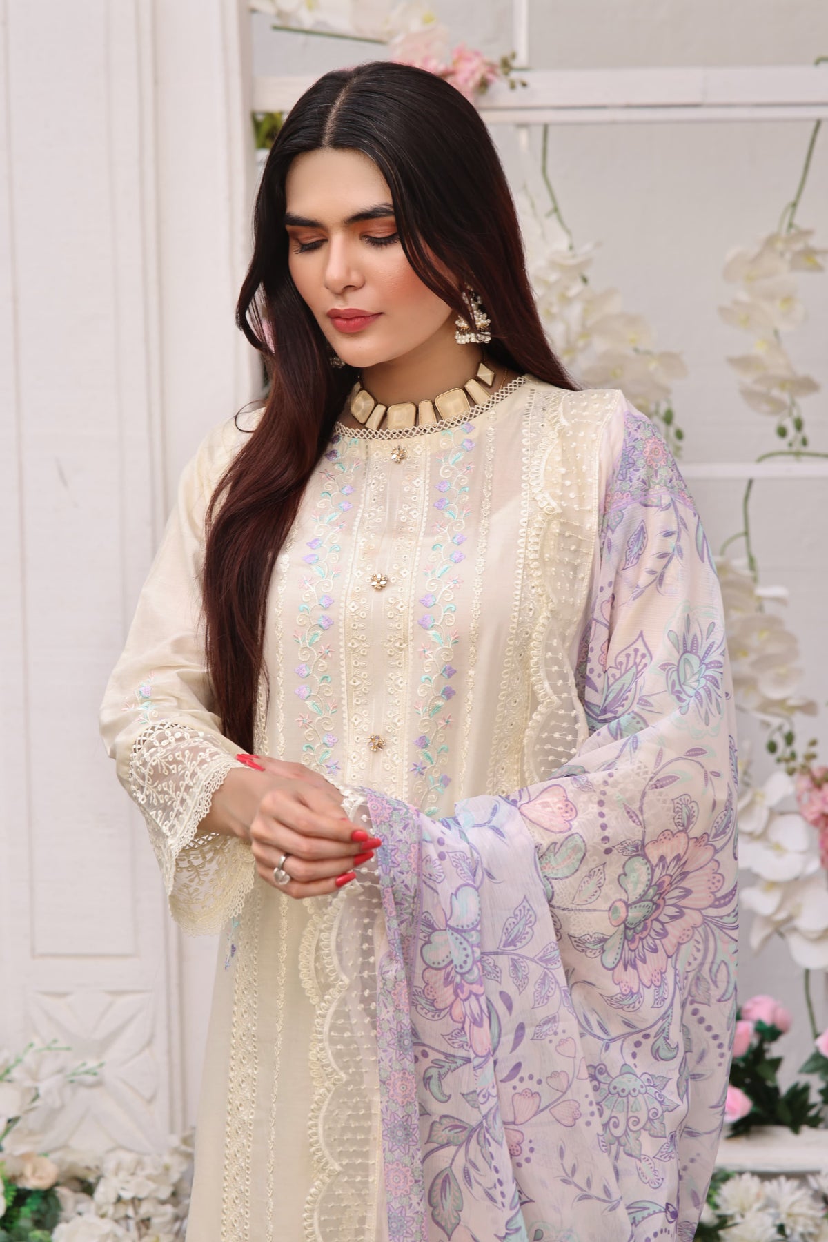 Queen Libas - Shop from No.1 Online Pakistani Boutique in UK