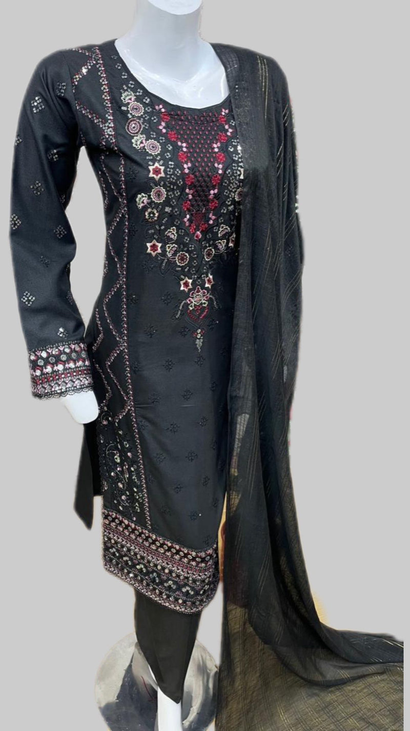 Queen Libas - Shop from No.1 Online Pakistani Boutique in UK