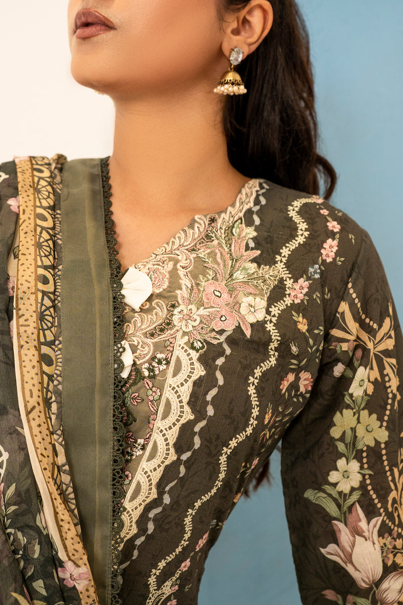 Queen Libas lawn suit UK